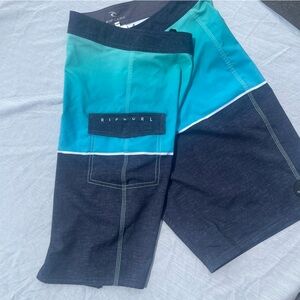 Rip Curl size 36 boardshorts Blue & Black surfing swimwear short beach summer